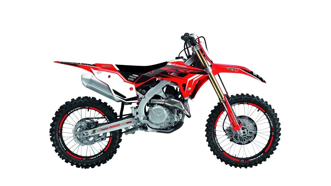 Rénovez vos plastiques usés avec les autocollants et housse Honda CRF 250 2022