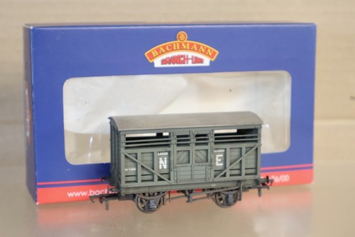 BACHMANN 37-707 TMC WEATHERED NE GREY LARGE 10 TON CATTLE WAGON 626600 pmv | Zustand: Used