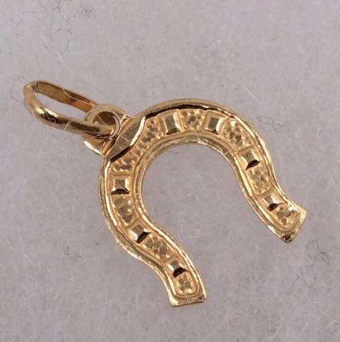 18K YELLOW GOLD HORSESHOE PENDANT CHARM 