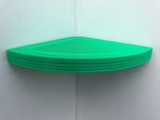 Großes Eckregal mit Liniendesign grün