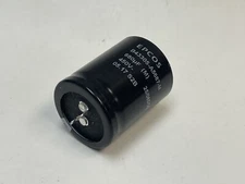 NEW EPCOS B43305-A5687-M 680uF 450V SNAP IN CAPACITOR