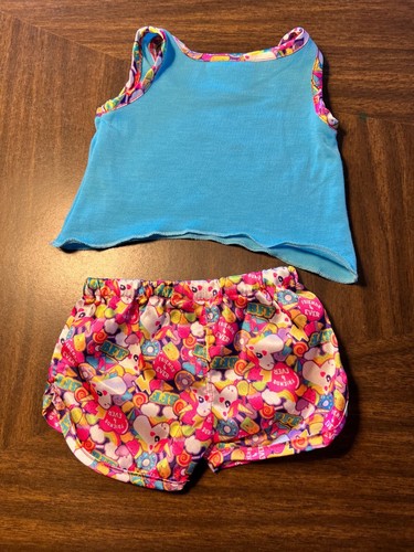 Trajes Build A Bear - Denim con estampado de animales, camiseta sin mangas de unicornio y trajes de alegría con pompones - Imagen 7 de 21