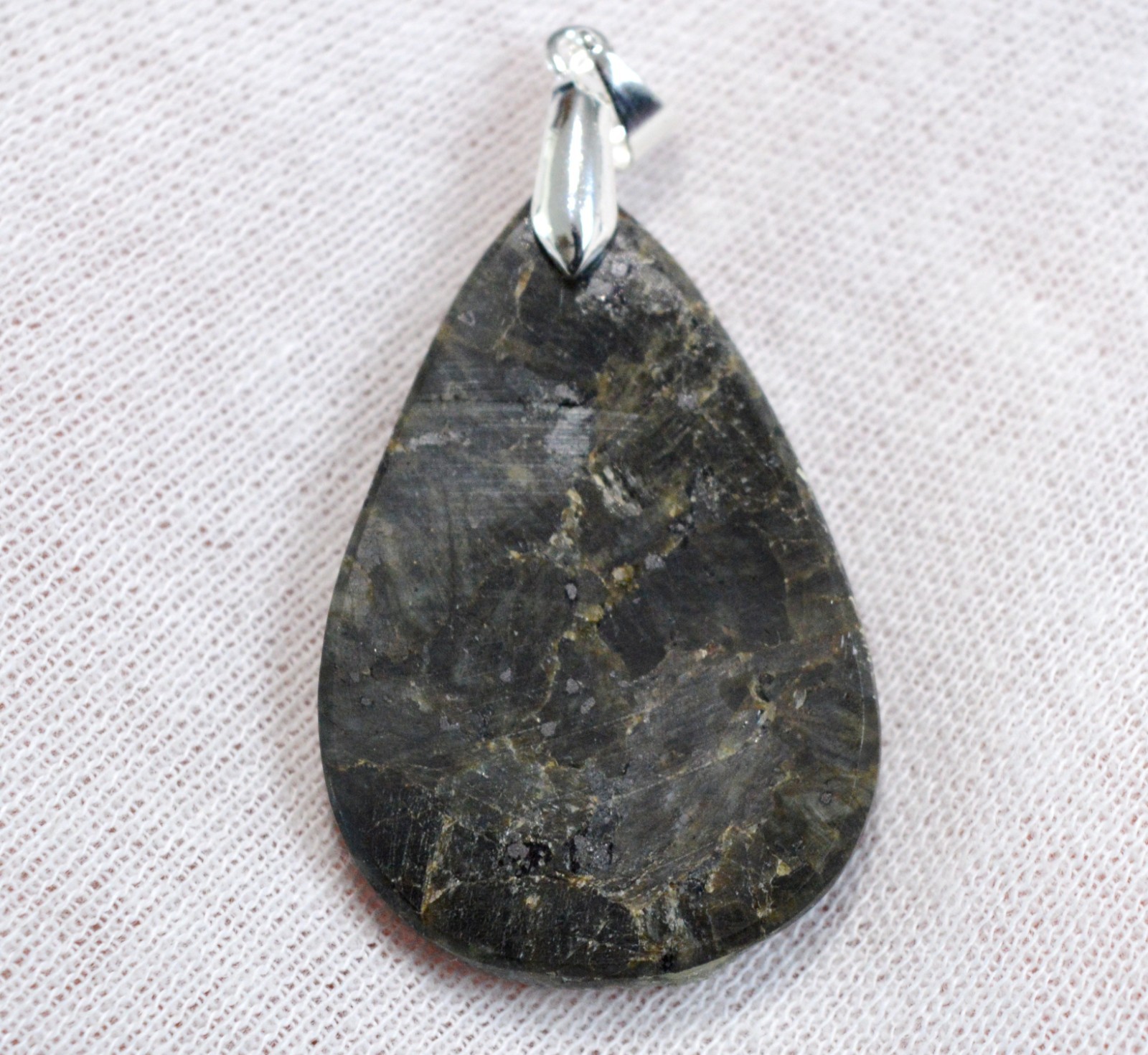 Pendentif en larvikite véritable 64 cts, cabochon d'exception GC25 - 2