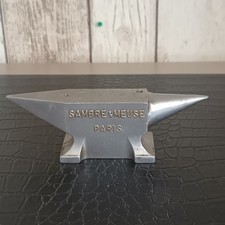 ancienne petite enclume aluminium