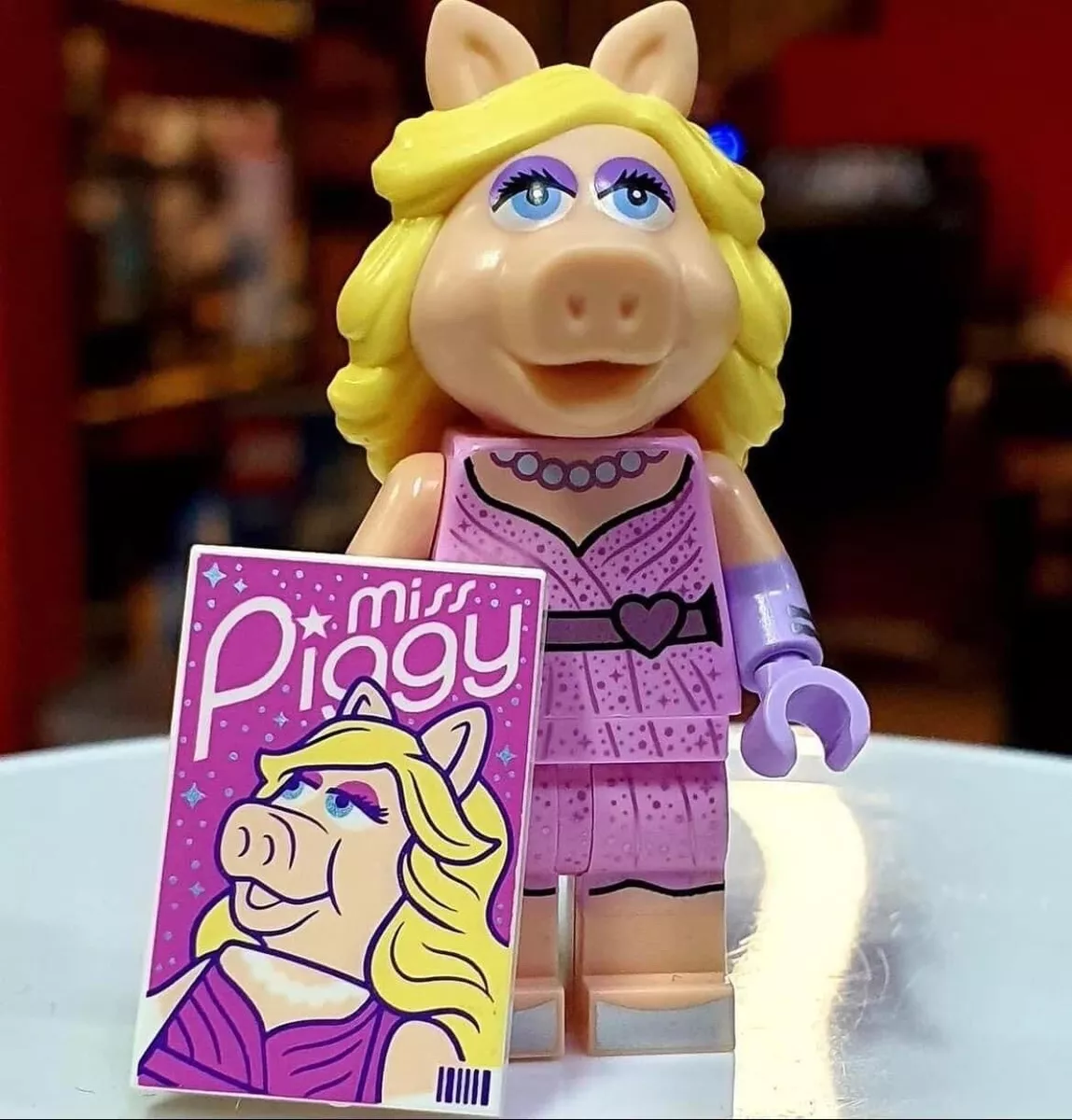 The Muppets - Miss Piggy – Bricks & Minifigs Littleton