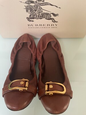Burberry Ballerina Ballet Flats Size 37 Italy Buckle