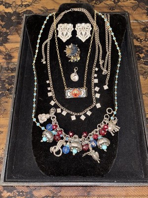 vintage costume jewelry large lot all wearable
