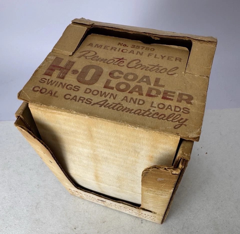 Rare American Flyer No. 35780 HO Elm City Operating Coal Loader w/Box - Image 4 of 4