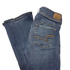 American Eagle Kick Boot Women 2 Short Blue Denim Super Stretch Jeans