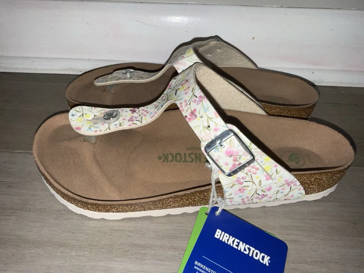 43-US M10 Papillio  Gizeh Pap African Wax Gold Multi-Pattern Sandals Birkenstock Birkenstock Papillio by Birkenstock Gizeh Platform Sandal  main image 4