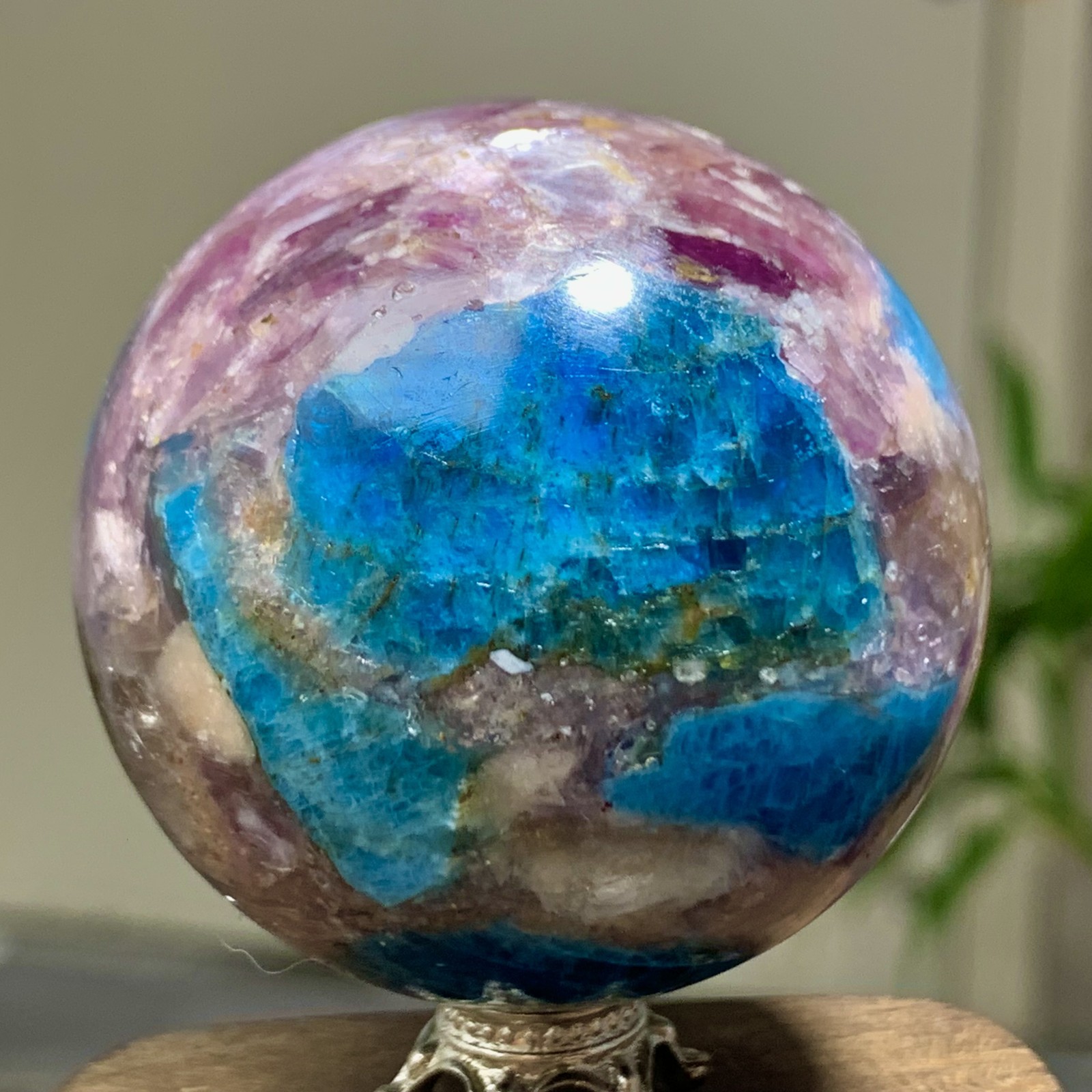 149G Natural Blue Aptite +Sun Stone purple lepidolite Sphere mineral sample
