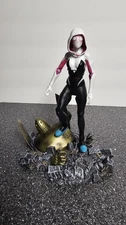 Marvel Diamond Select Spider-Gwen Action Figure Loose