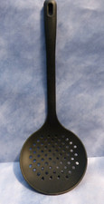 22648. Schaumkelle  schwarz Kunststoff  32 cm