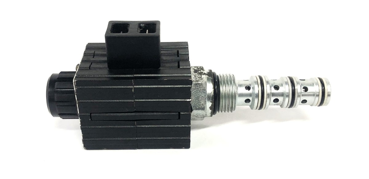 Command Controls Corp 4 Way Solenoid Valve 520-898-113 USED | eBay