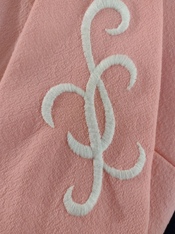 Vestido plisado coral brillante años 60 con bordado, polietileno elástico, cremallera metálica, S/M Foto 3 de 4