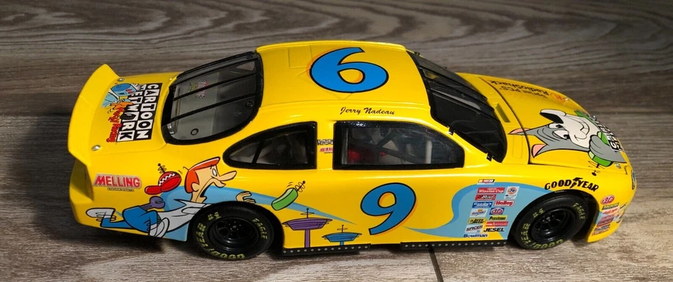 JERRY NADEAU THE JETSONS 1999 ACTION RCCA 1/24 CWB BANCO DE JANELA TRANSPARENTE #817/1.300 - Imagem 3 de 4