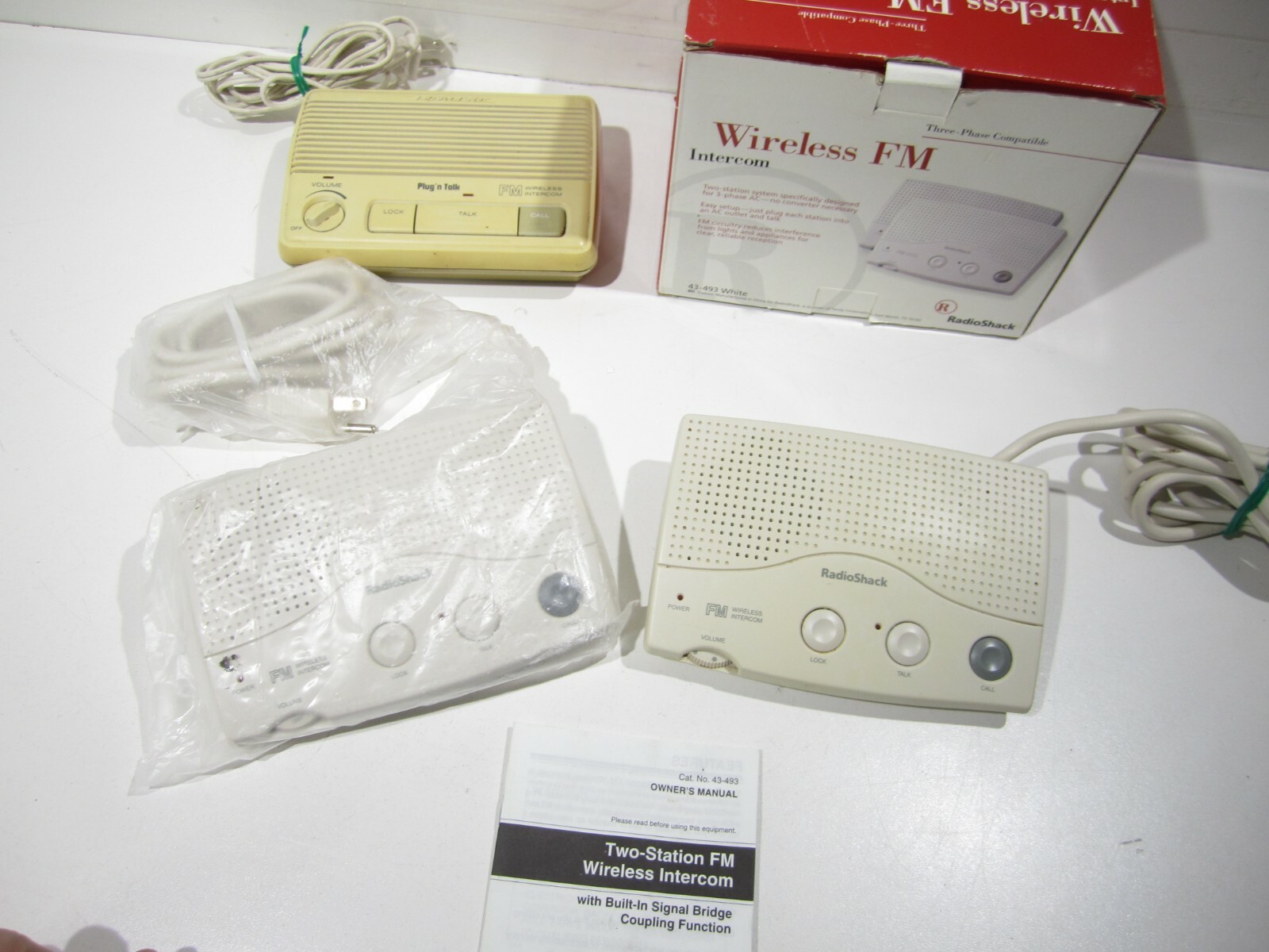 Radio Shack FM Wireless Set 43493 White eBay