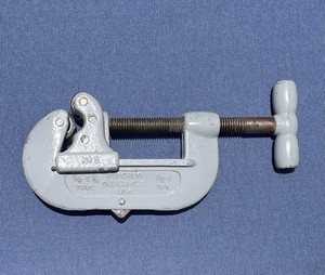Superior Tool Co. No.3 Adjustable Cutting Tube 5/8”- 2 1/8” Pipe 3/8”- 1” USA