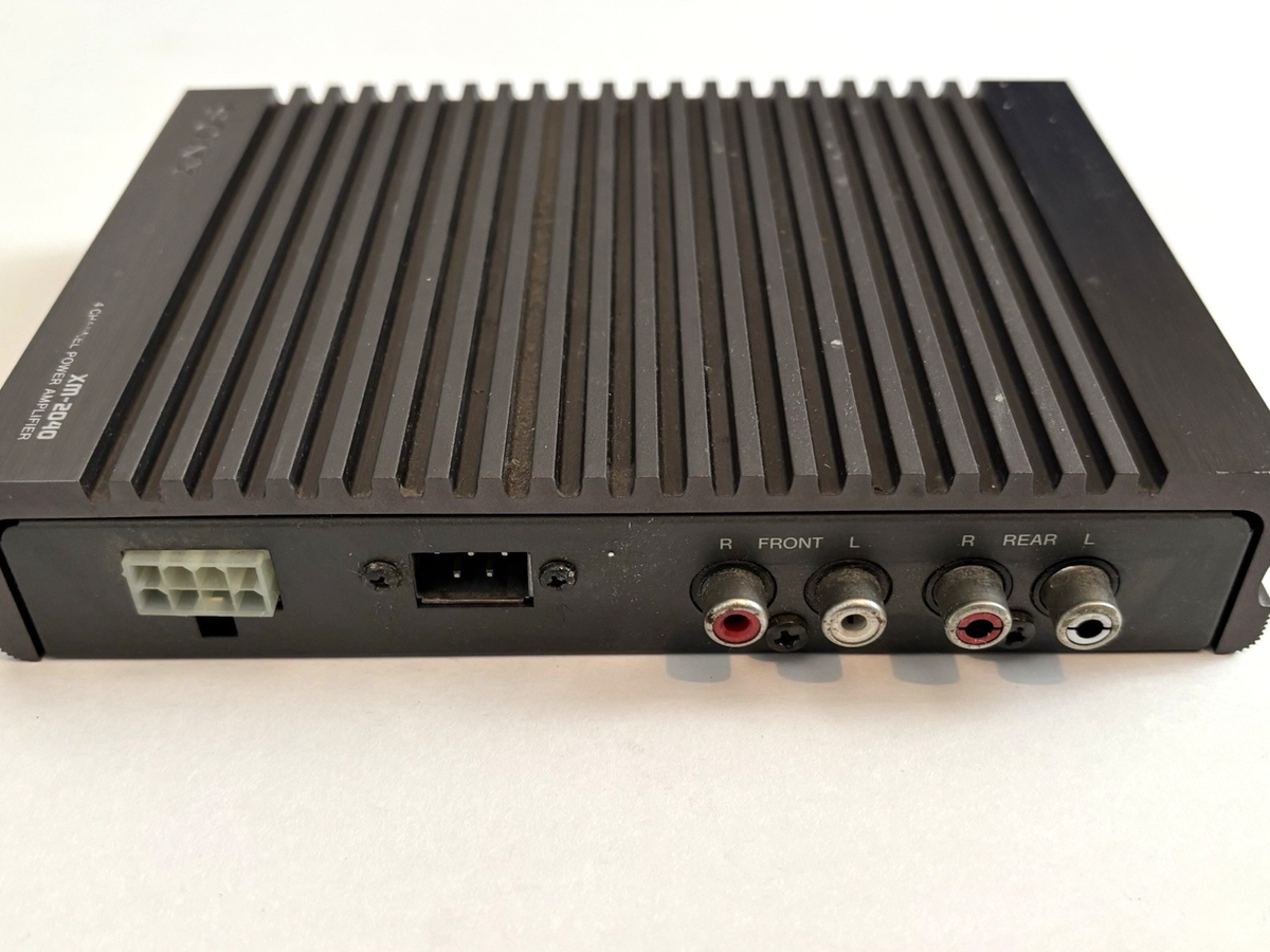 AMPLIFIER - SONY XM-2040- 4 CHANNEL STEREO POWER AMP in original