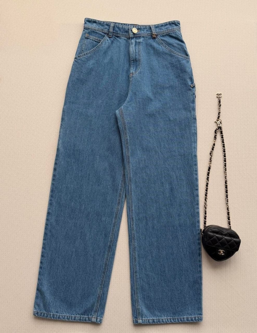 ss2026 Chanel jeans fr 36 xs/s NEW sold out model image 3