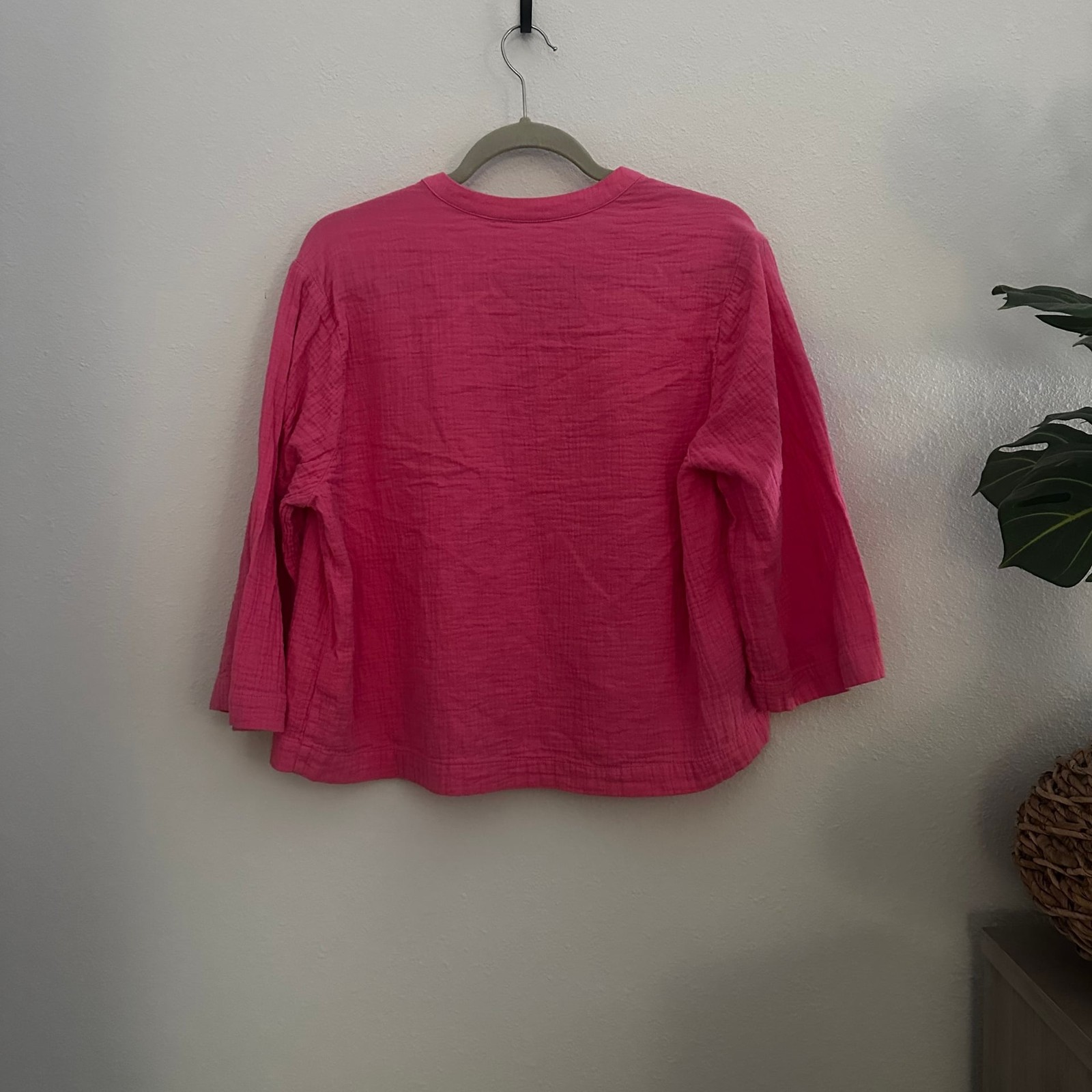 Split-Neck Crinkle Gauze Top - image 2