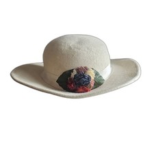 Vintage 100 Wool Hat with Floral Accent Made in USA Cream Cottagecore Feminine