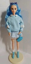 Defa Lucy Blue Love with Stand  Articulated Rare Htf Mint Caucasian 