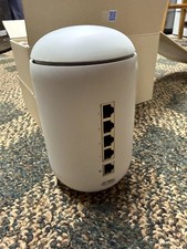 Ubiquiti UniFi Dream Machine 5-portowy router bezprzewodowy UDM