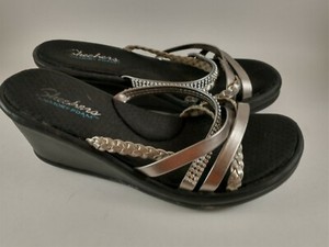 sketchers wedge flip flops