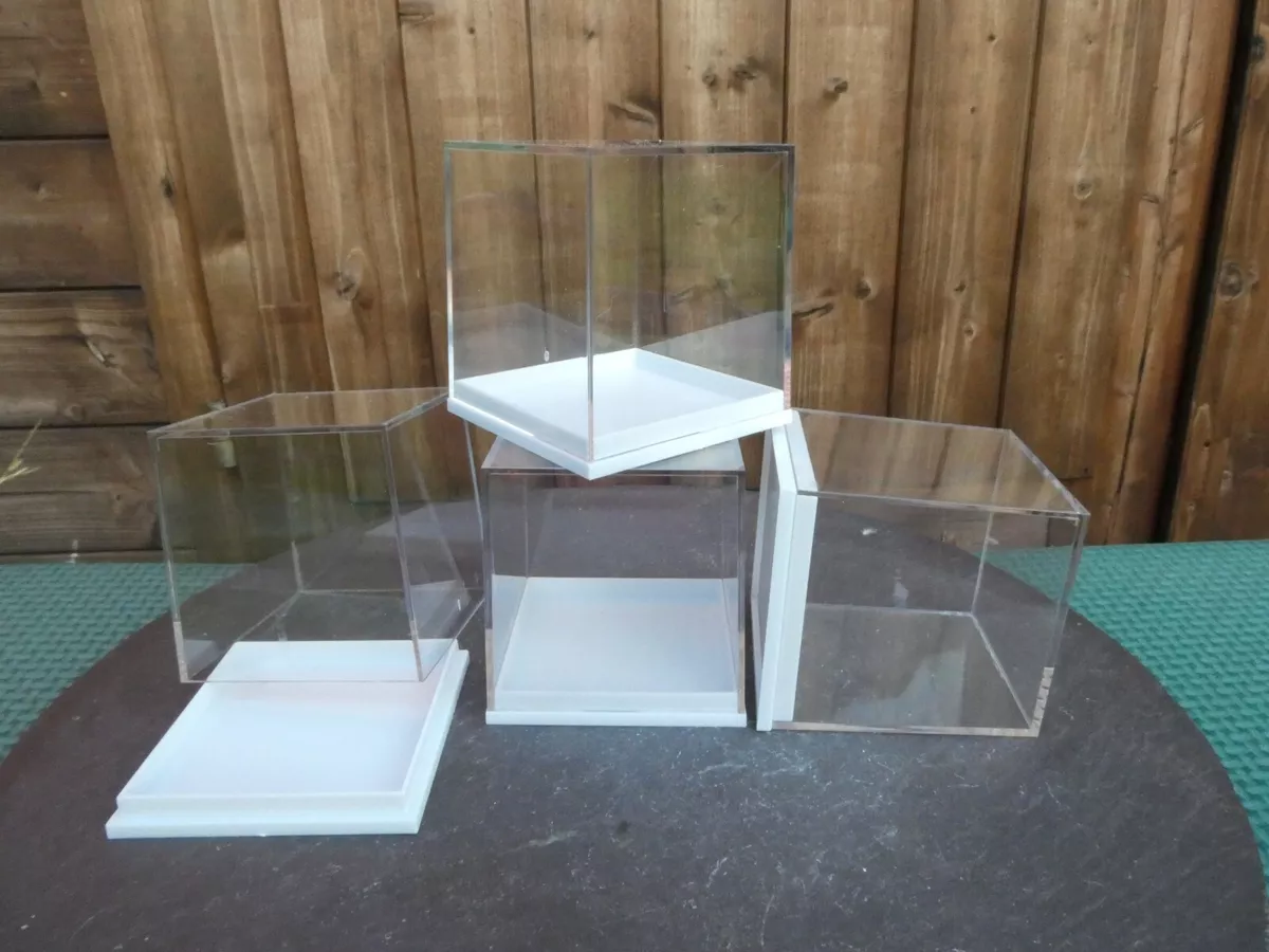 Glass crystal 2024 display case