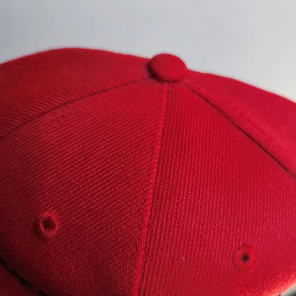 Gorra Snapback Escala Negra Roja Antigua Inglesa Mariposa Negra Scvle   Foto 4 de 4