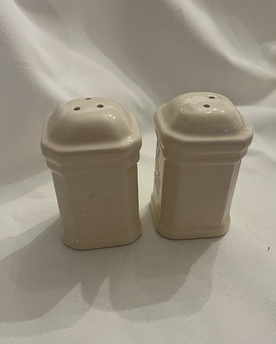 Vintage Elgin 1989 Salt and Pepper Shakers Apple And Pear Decoration Design - Picture 7 of 12