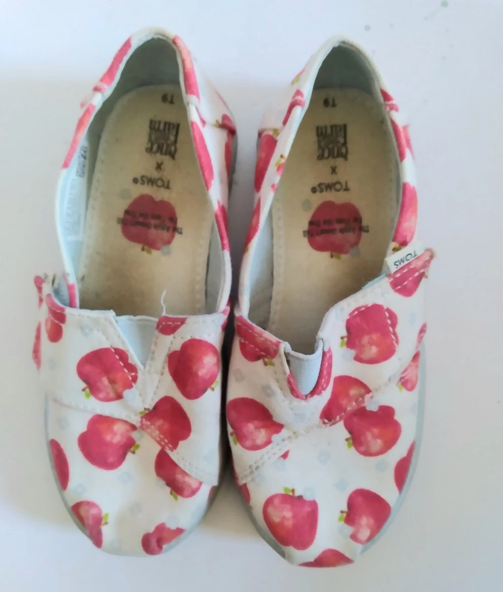 Little girls best sale toms