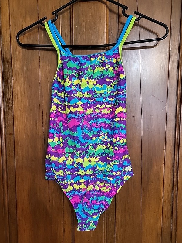 Speedo 1 Piece Juniors Size 12, Great Condition Multicolor
