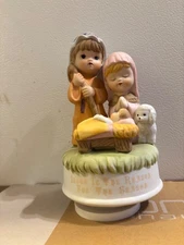 vintage christmas decorations musical figurine nativity Jesus birth