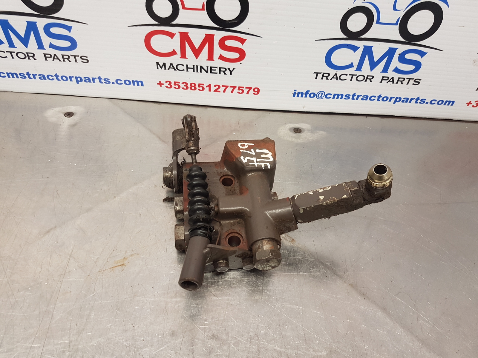 Massey Ferguson 675, 399, 372N, 375, 4225, 4255 Hydraulic Valve  