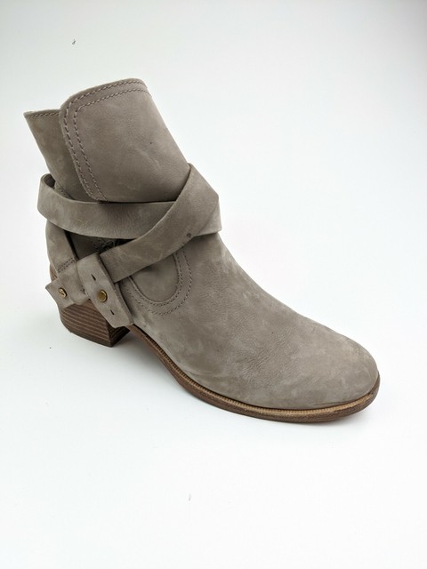 ugg elora boot chestnut