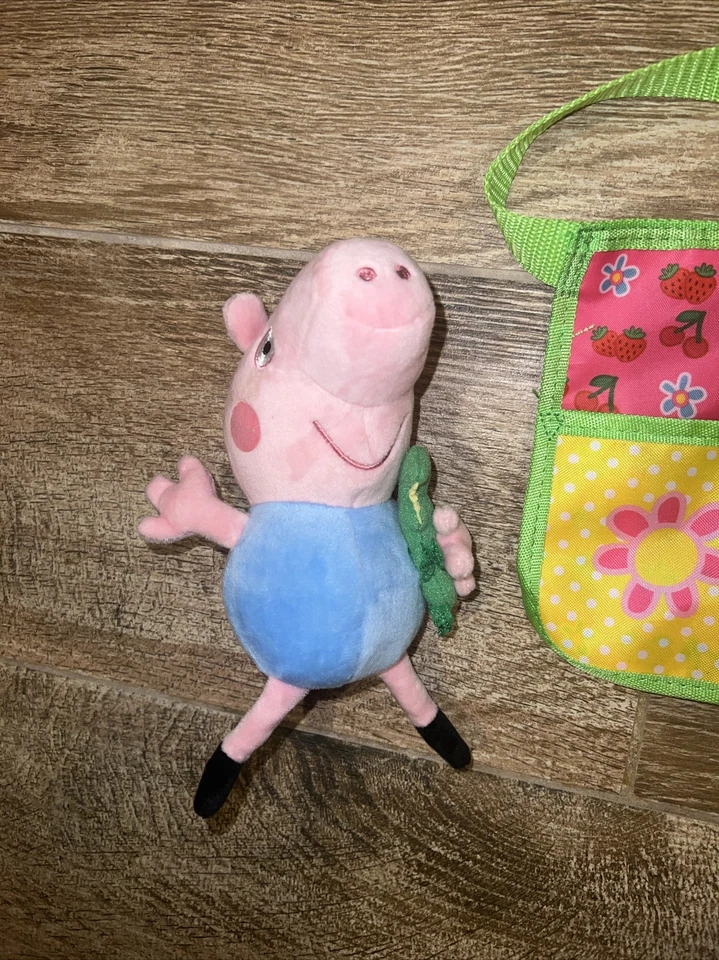 Lote de Peppa Pig’s Flower Garden juego de simulación y juego de té + juguete de peluche Foto 4 de 4