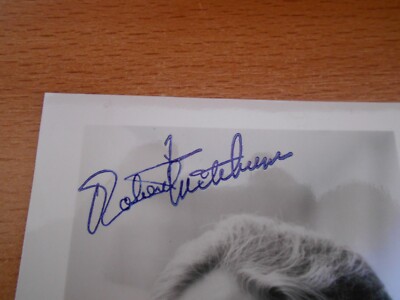 Robert Mitchum Foto mit Druckunterschrift ca. 12,5 x 7,5 cm