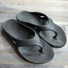 Oofos Black Flip Flop Sandals Size 42 Men's 9 or Women's 11