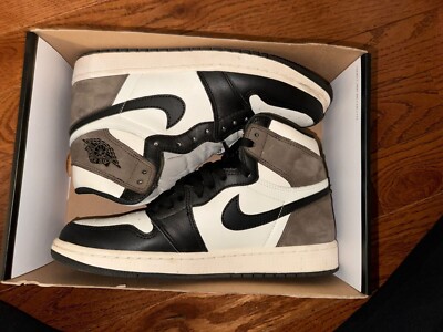 Size 9.5 - Jordan 1 Retro OG High Dark Mocha