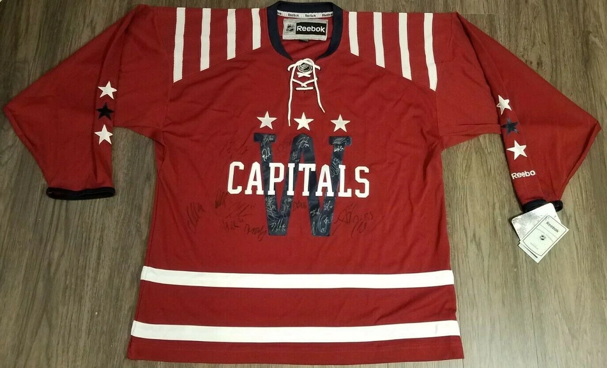 Washington Capitals 2015 Winter Classic Jersey Autographed by Team