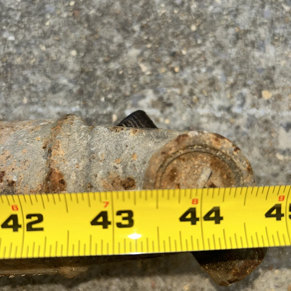 Rear Drive Shaft  Removable Carrier Fits 73-78 FORD F100 PICKUP Read !!!!  44” — 第 3/4 张图片