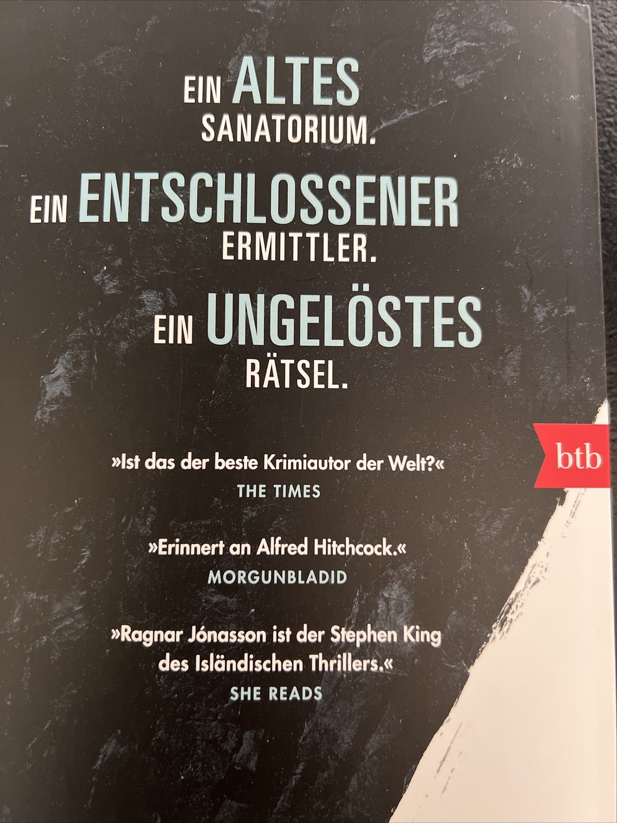 Thumbnail - Frost Von Ragnar Jónasson (2021, Taschenbuch)