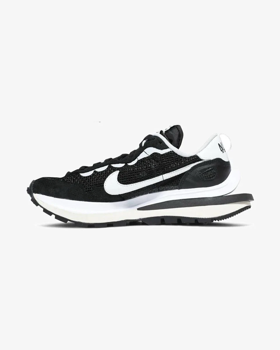 Las mejores ofertas en Nike sacai x VaporWaffle Black White | eBay