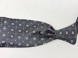 #1 MENSWEAR Charvet Made in France Woven Black Grey Argyle Pink Diamond Silk Tie