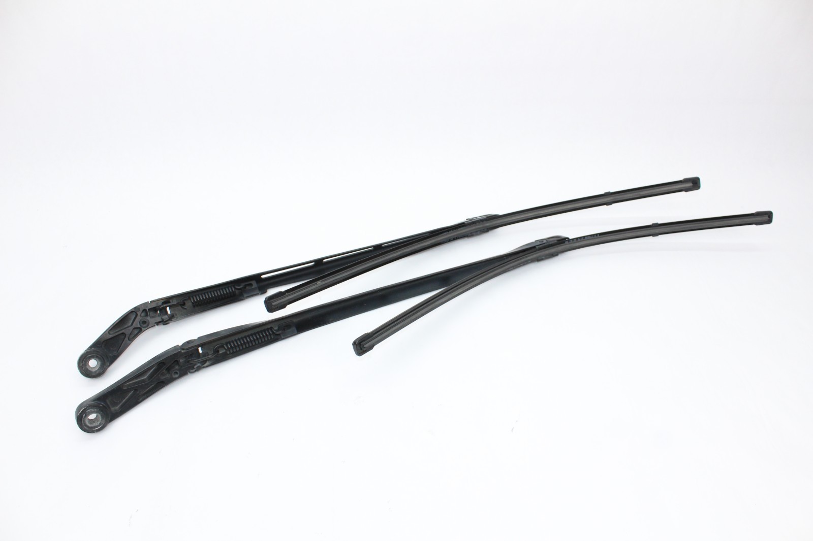 2003-2012 Bentley Continental GT Front Left & Right Windshield Wiper Arm Set