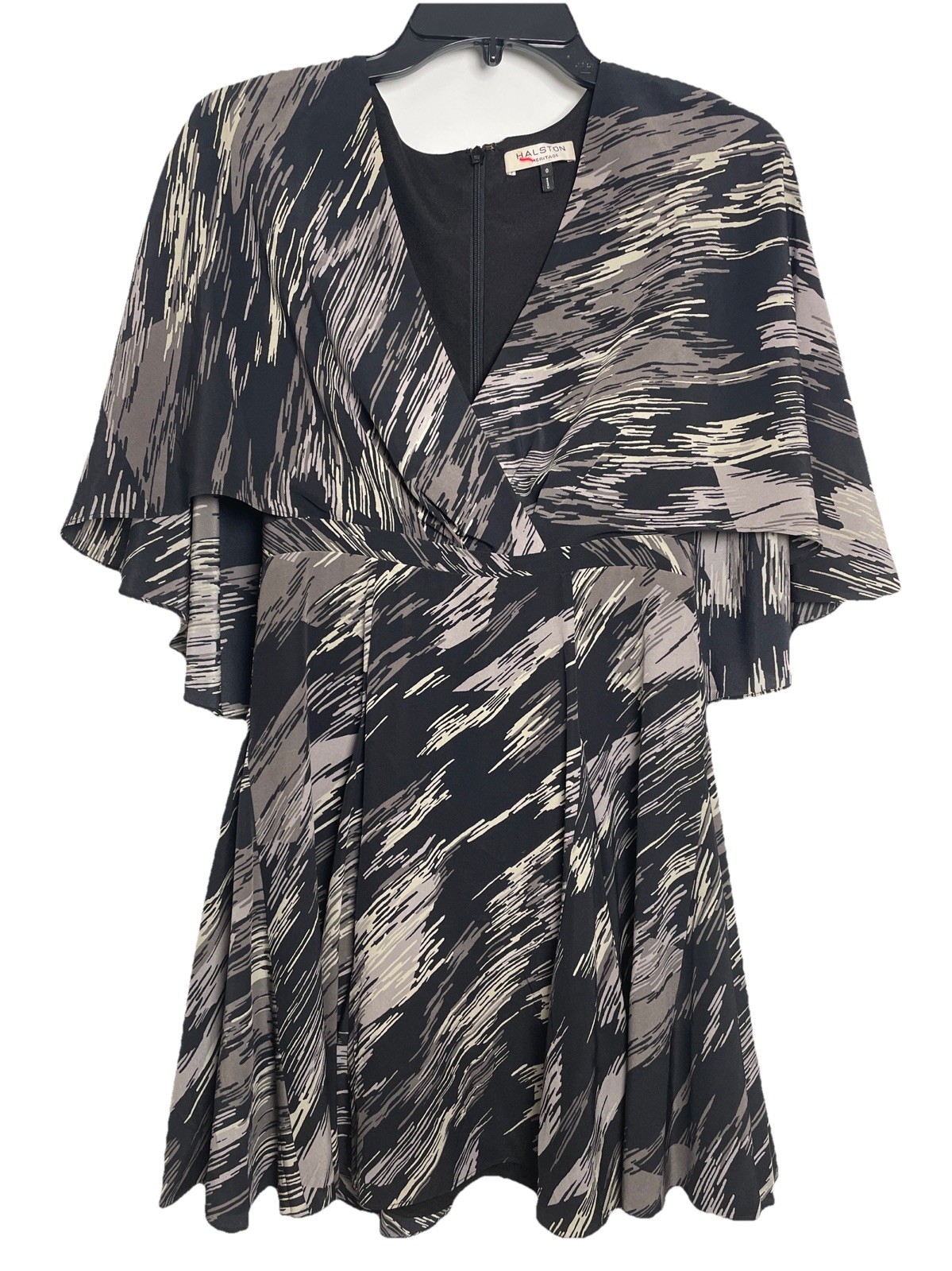 Halston Heritage Women’s Size 0 Black/Gray Swirled Flutter Sleeve Cocktail Dress