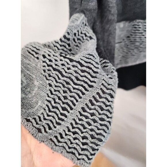 Parsley & Sage Womens Wearable Art Top Small Gray Black Patchwork Long Sleeve