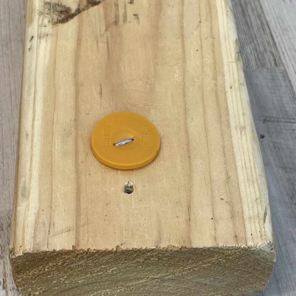 Bostitch SL5035 Air Pneumatic Button Cap Stapler Gun W/Case Staples